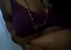 Aunty Singing  and xxx  Showing (Tamil Voice)