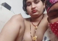 AN AWESOME WEBCAM SHOW OF DESI NUDE COUPLE (HINDI AUDIO)