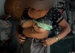 Indian aunty shows papaya fruit sized magnificent boobs