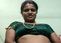 Tamil aunty removes saree and shows big tits