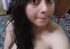 Desi girl masturbating herself