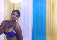 Uma bhabhi Bikini strip show - Indian beautiful teen girl seduce