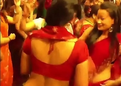 NEPALI SISTER IN LAW CURVY HIP DANCE