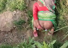 Indian Village Bhabhi Fucking Alfresco Sex In Hindi