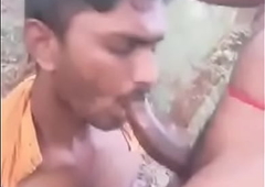 Indian bottom engulfing dick