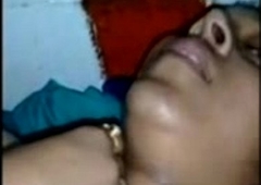 Indian Bengali bhabhi hawt expose to friend video - With bangla Audio - Wowmoyback