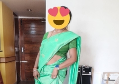 quick fingering sex with desi Indian aunt