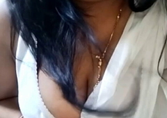 Desi Indian aunty in white saree removing say no to blouse
