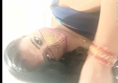 Desi Indian aunty nude dance