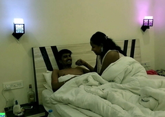 Indian Bengali hot couple honeymoon dealings with clear dirty audio!!