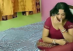 Indian Hot xxx bhabhi having sex far small penis boy! She is not happy!