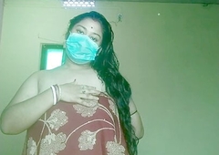 Young Indian aunty Opening Her saree