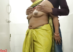 Aunty ka sath Toilet pe sex kiya anent hindi audio