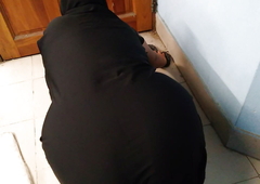 (Kuwait Maid Ki Jabardast Chudai malik) Arab Muslim borka & Hijab Maid Screwed by owner - hot cum in big pain in the neck hindi audio