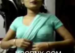 Indian Girl take Saree seducing (new)