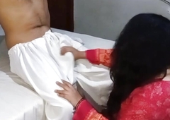 Indian Mademoiselle married step daughter getting fucked away from boss,Hindi sex - Hot Desi Homemade Mademoiselle Married step daughter with an increment of Indian boss