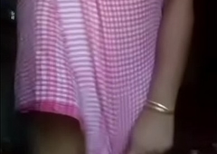 Tamil mami showing her huge boobs and beamy ass