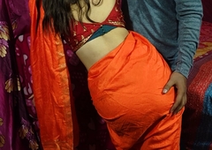 Cute Saree blBhabhi Gets Naughty With Her Devar for roughsex after ice massage on her not far from in Hindi