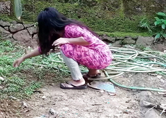 Nepali Aunty Padosi boy ko condone ke badle Chut Chodne Di
