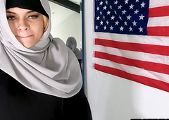 Arab hijab teen Destiny Cruz sucks and fucks her diverse trainer there thank him after the wield