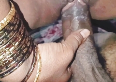 Indian aunty clean shaved pussy fucking