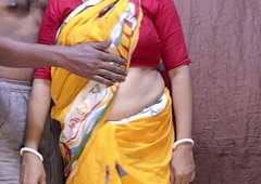 Hot mature milf amateur married pregnant aunty standing creampie fucking with husband friends in their way house desi horny indian aunty in sexy saree half-top and petticoat big boobs beautyfull bengali boudi fucking and engulfing horseshit and balls