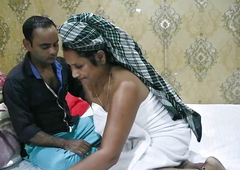 Indian riya Bhabhi Sucked The brush Devar Dick After Nude Shower Bath desi