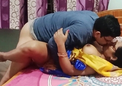 Husband Screwing Virgin Indian Desi Bhabhi On the move Naked Hot Sex