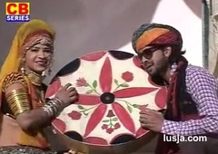 Ud Gai Nindadli - Naughty Bhabhi Dever Playing Holi
