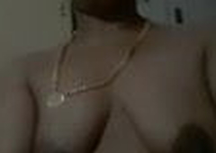 Madurai hot girl geetha exhibiting a resemblance her uncover body