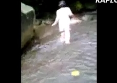 Sex on the scanty river